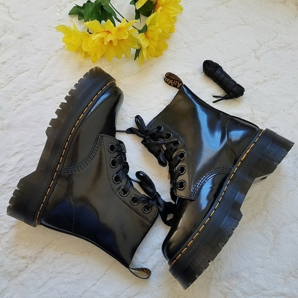Dr. Martens Molly Platform Lace-Up Boots - Picture 2 of 12